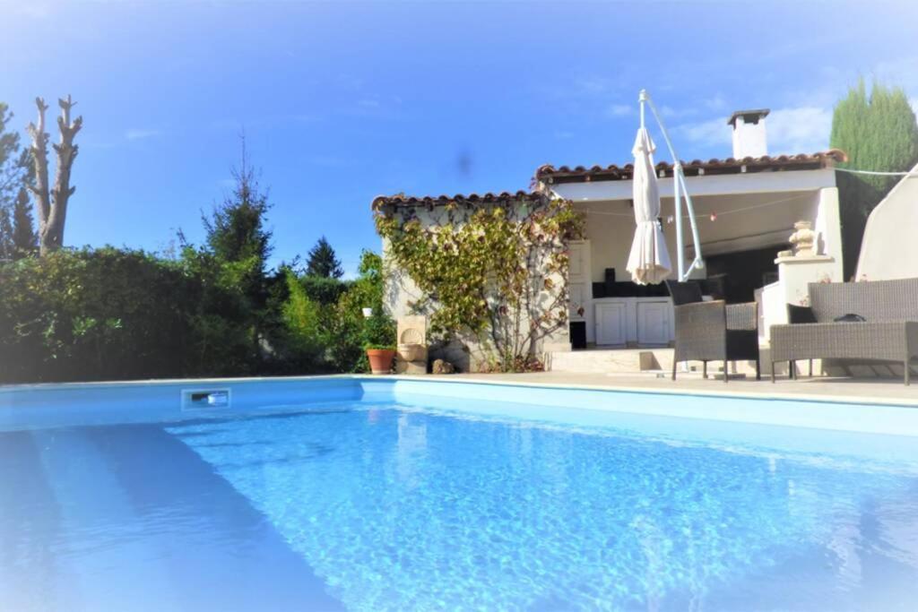 Ibis - Villa Avec Piscine, Jardin Et Parking Arles Eksteriør billede