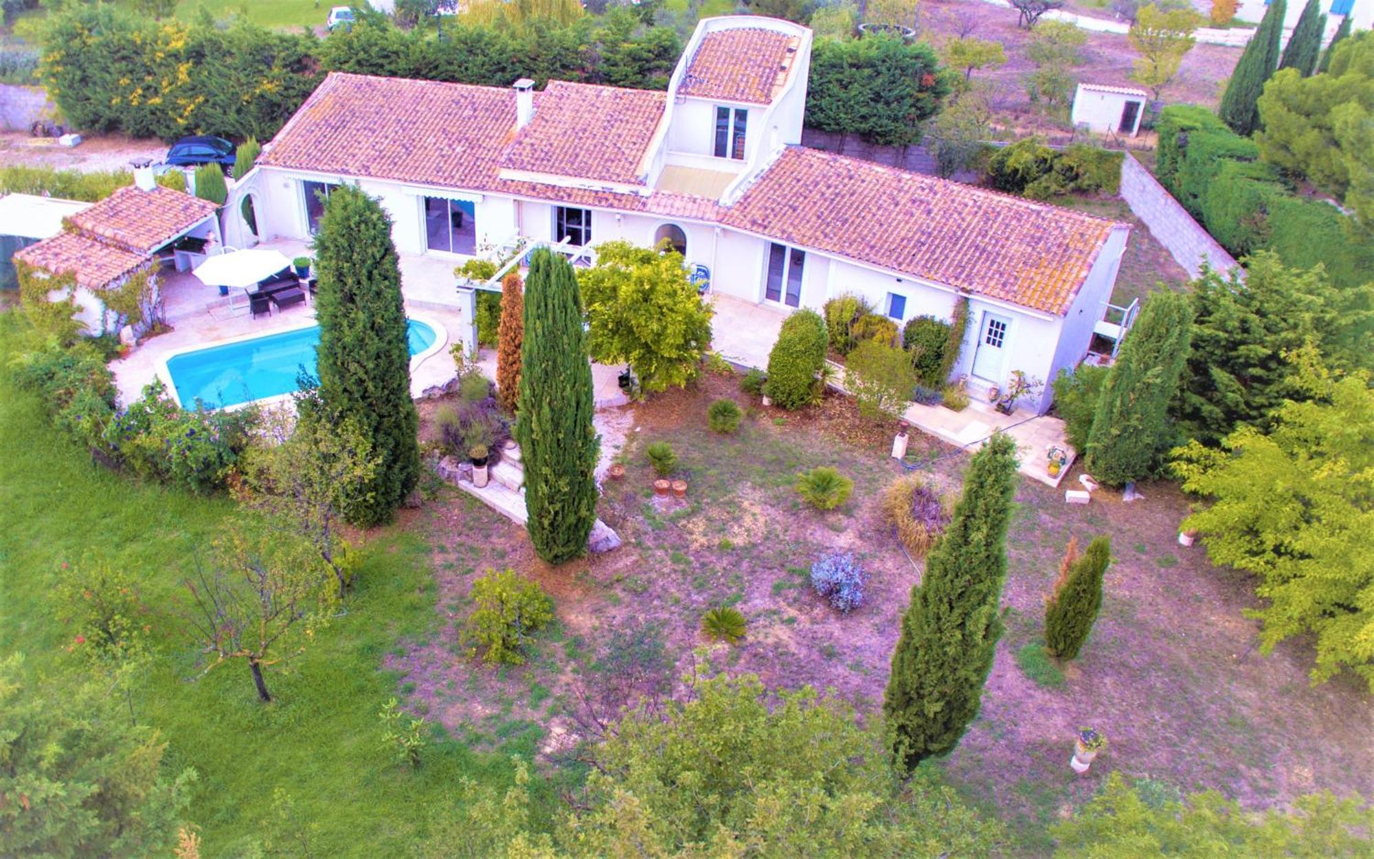 Ibis - Villa Avec Piscine, Jardin Et Parking Arles Eksteriør billede