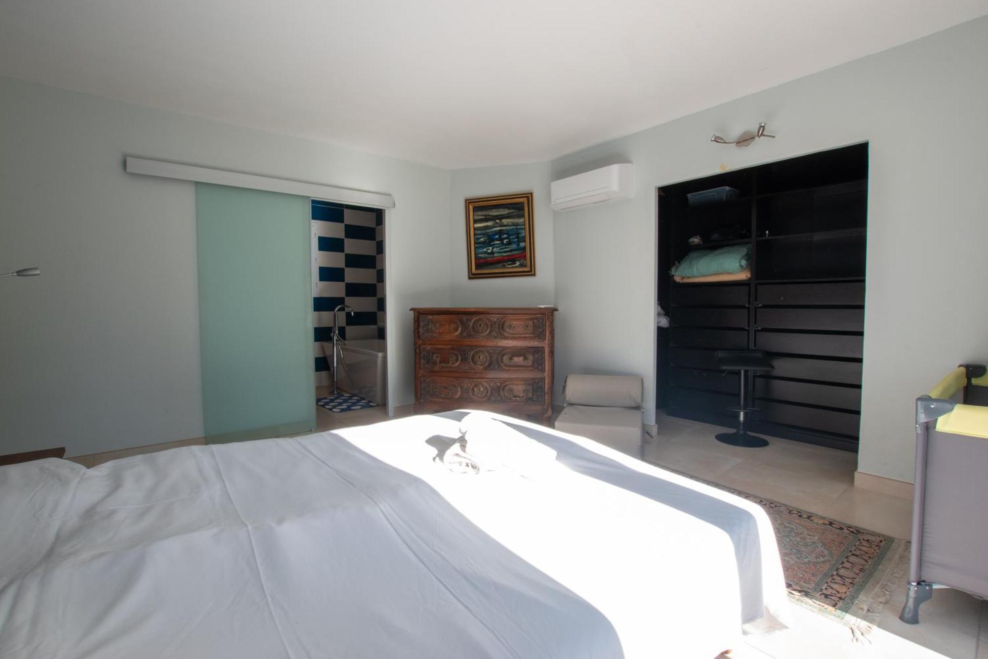 Ibis - Villa Avec Piscine, Jardin Et Parking Arles Eksteriør billede